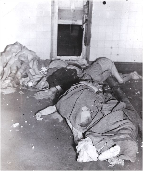 Mauthausen corpses found lying on the shower floor